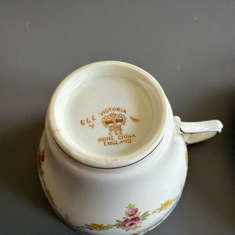 Vintage Victoria C&E English Bone China Teacup & Saucer Floral Hand Painted Gold